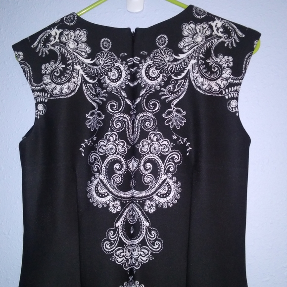 B / W Sheath Printed Design Dress 6 Liz Claiborne - Picture 4 of 8